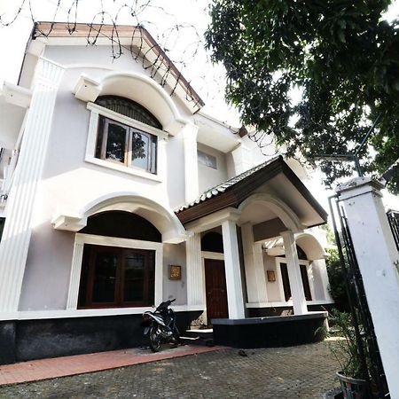 Backpack Syariah Cempaka Putih Barat Hostel Jakarta Bagian luar foto