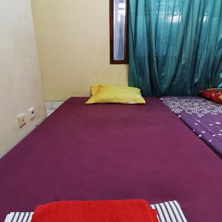 Backpack Syariah Cempaka Putih Barat Hostel Jakarta Bagian luar foto